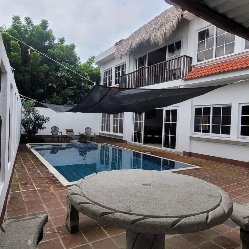 Villa Bungambilia Monterrico